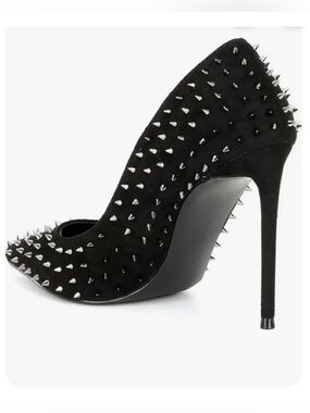 NWT Steve Madden Daisie-S Black Studded Pumps High Heel Sz 8 Val’s